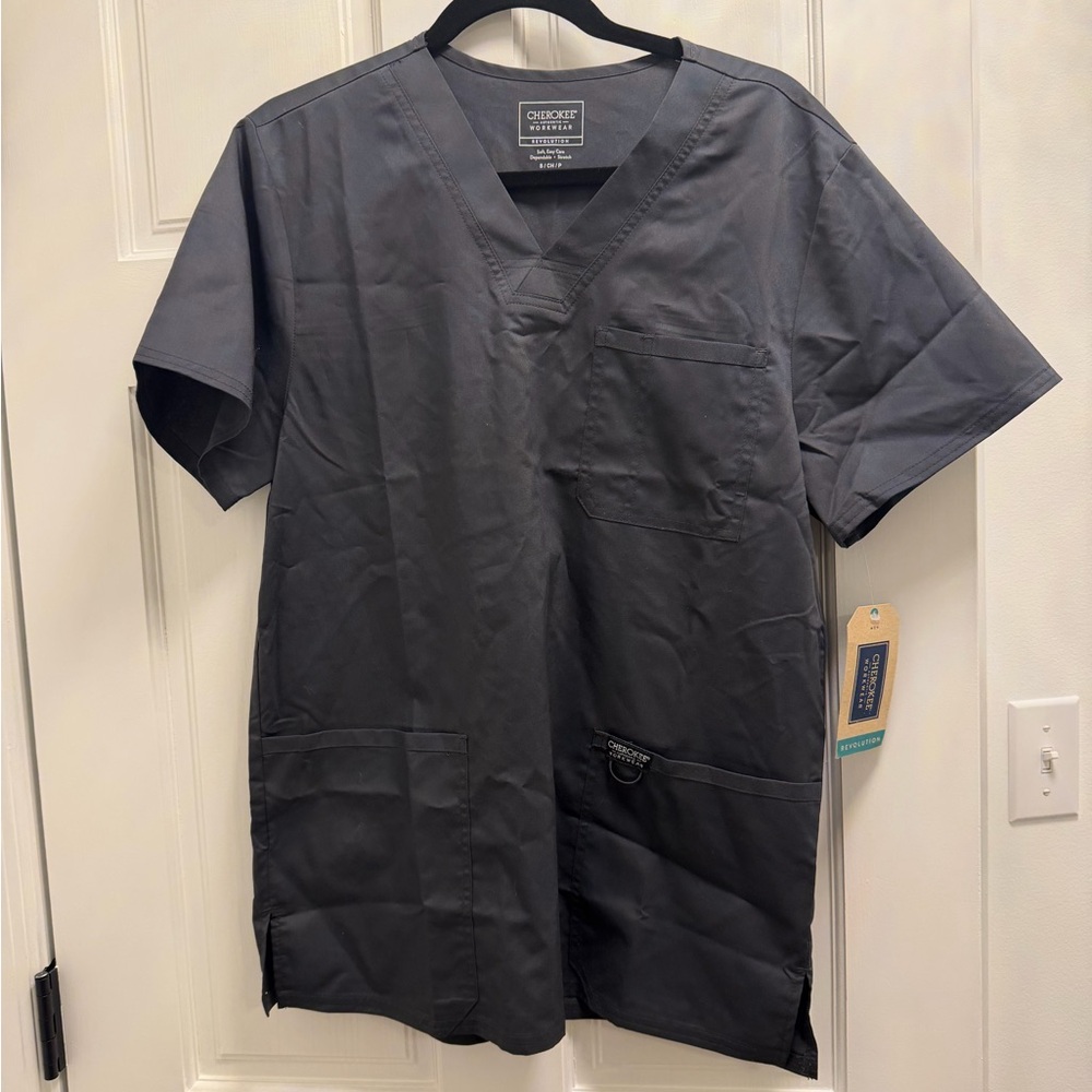 Cherokee Men’s V-Neck Scrub Top in Charcoal